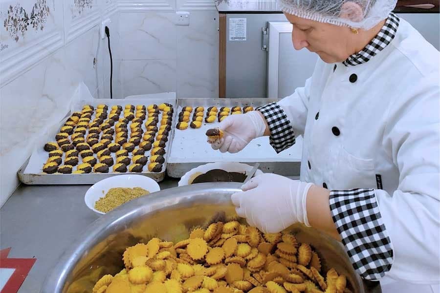Fresh pastries at Rouaida’s shop in Qaraqosh